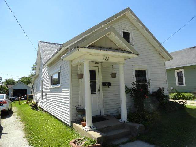 736 College Avenue - Photo 1