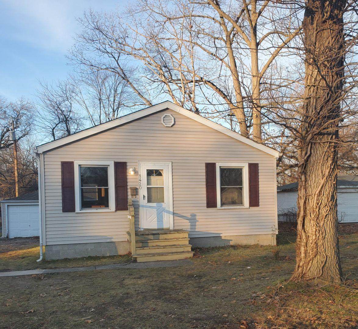 1420 5th Street - Photo 1