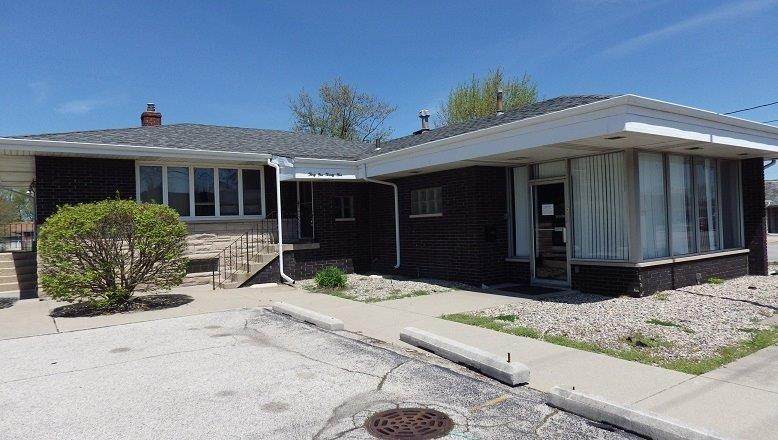 3125 45th Avenue - Photo 1