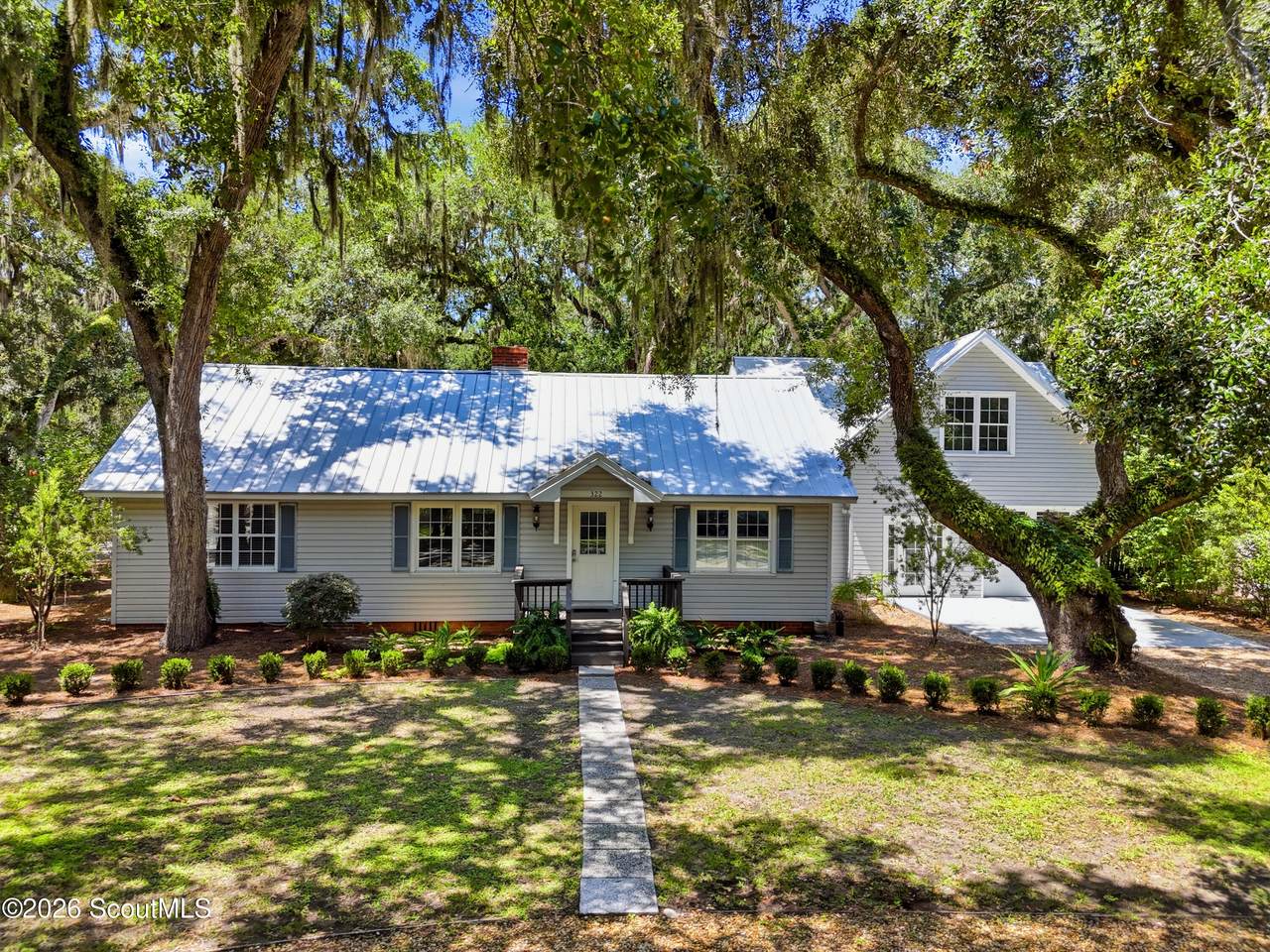 322 Magnolia Avenue - Photo 1