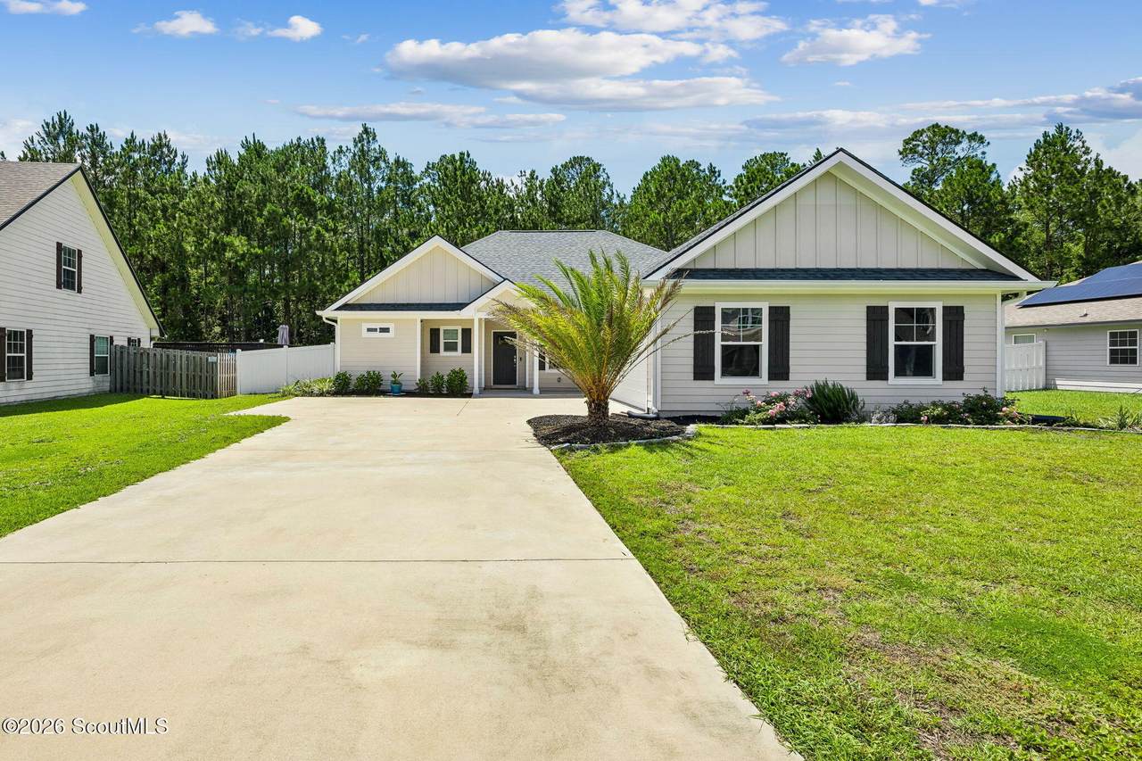 611 Victorias Circle - Photo 1