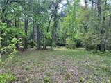 723 Village Green Drive - Photo 6