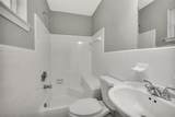 3207 Rosewood Avenue - Photo 22