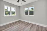 3207 Rosewood Avenue - Photo 28