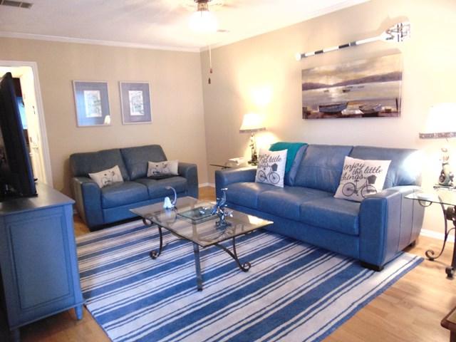 1000 Mallery - Photo 1