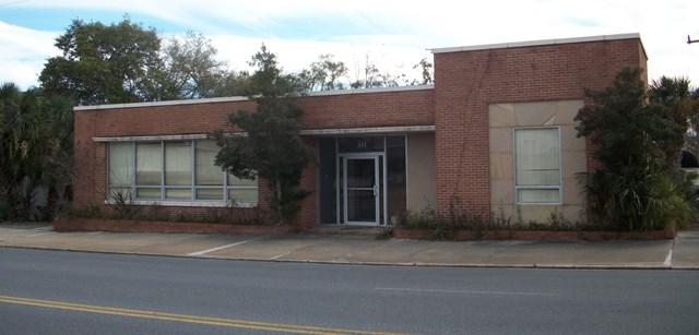311 Carswell Ave. (Ware County) - Photo 1