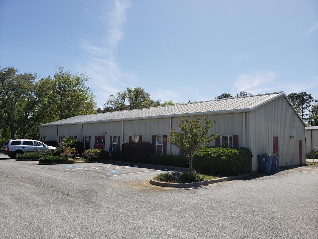 207 Rose Drive - Photo 1