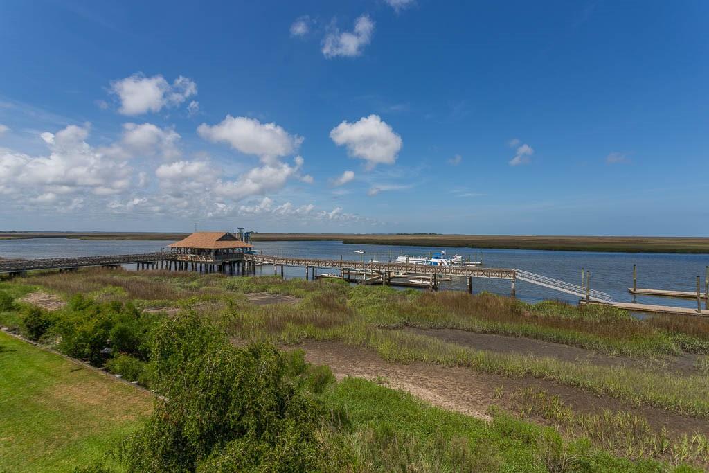 1102 Plantation Point Drive - Photo 1