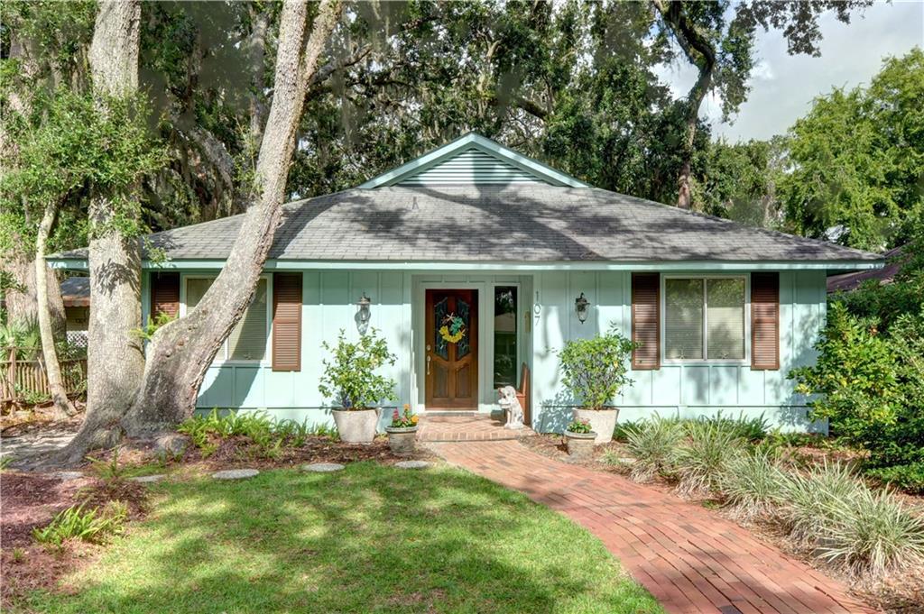 107 Peachtree Street - Photo 1