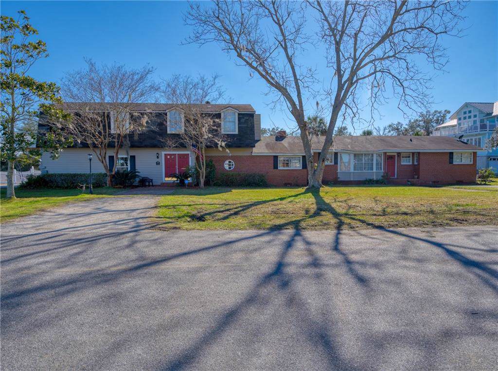 310 Dillingham Street - Photo 1