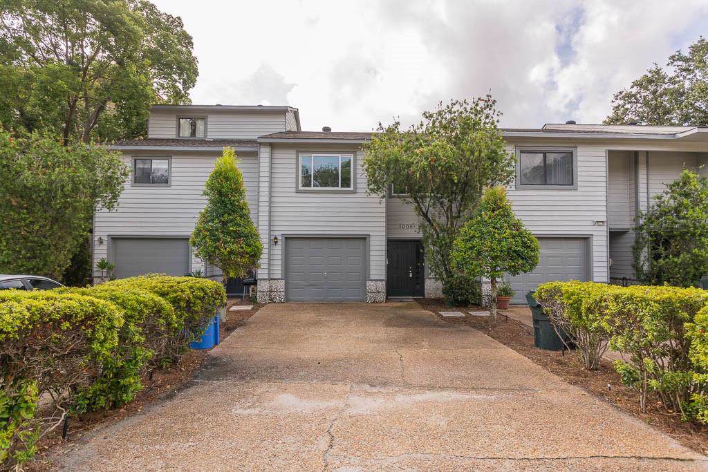 1004 Ocean Blvd - Photo 1