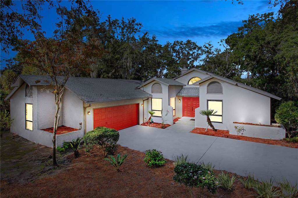 405 Palm Drive - Photo 1
