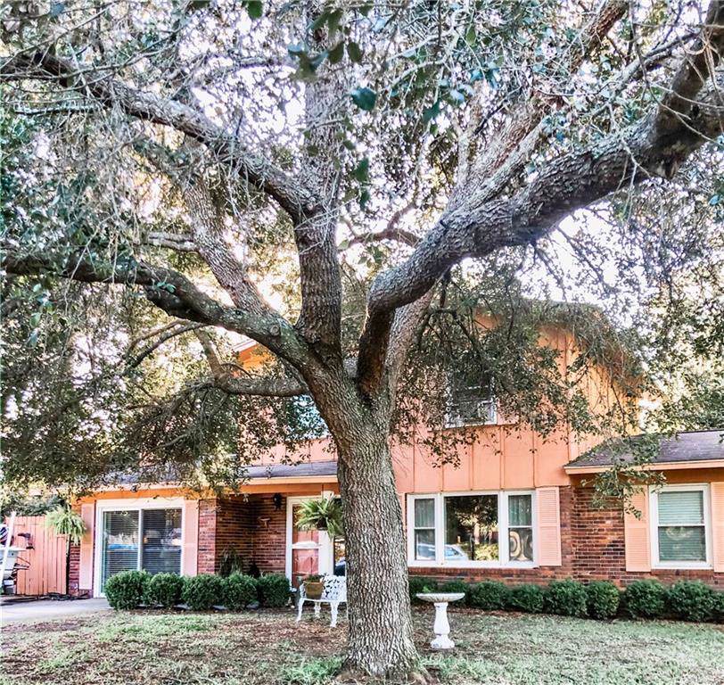 818 N Beachview Drive - Photo 1