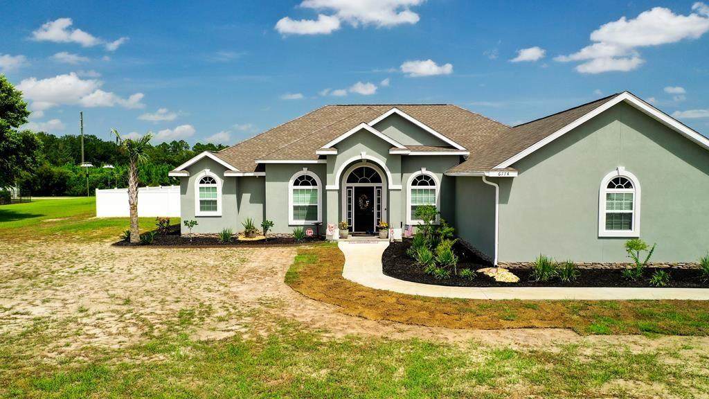 6114 Cottonwood Lane - Photo 1