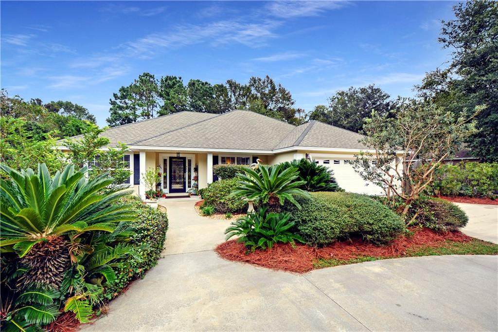 343 Brentwood Circle - Photo 1
