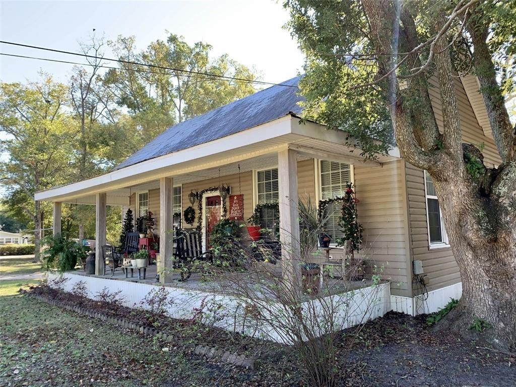 307 Strickland Avenue - Photo 1