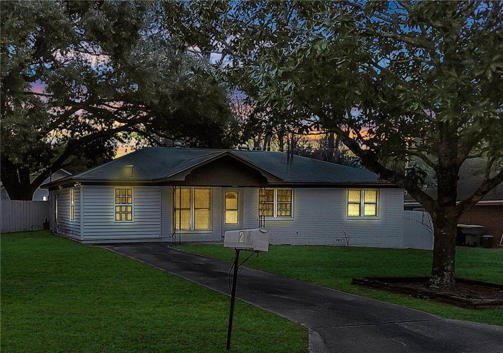 2 Ruston Court - Photo 1