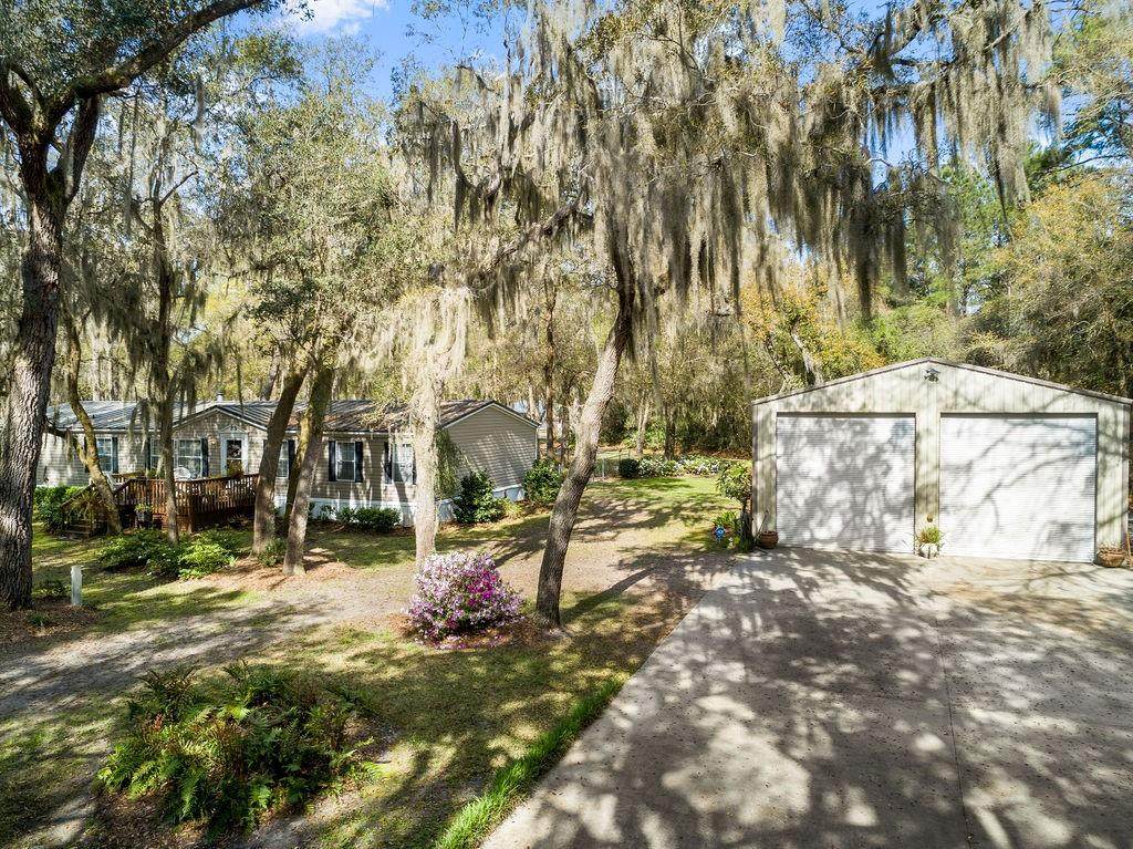 1043 Pratt Lane - Photo 1