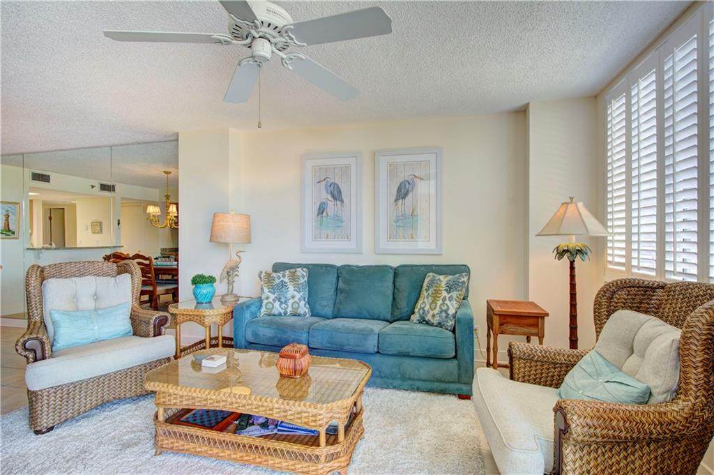 1470 Wood Avenue - Photo 1