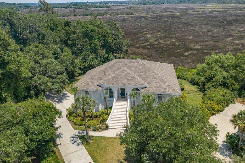414 Brewster Lane - Photo 1