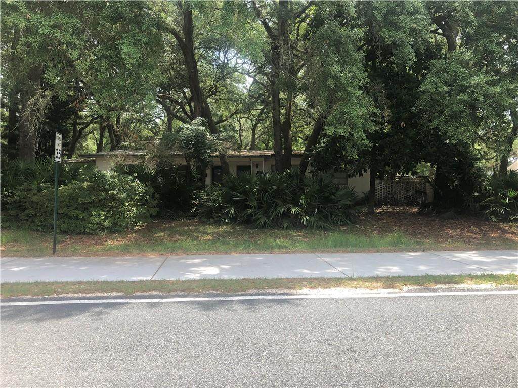 813 A & B Beachview Drive - Photo 1