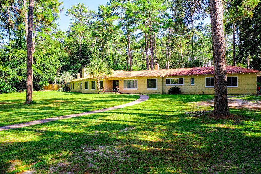 1002 Cherokee Circle - Photo 1