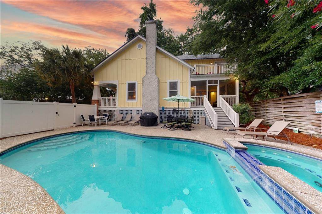 17 Live Oak Place - Photo 1