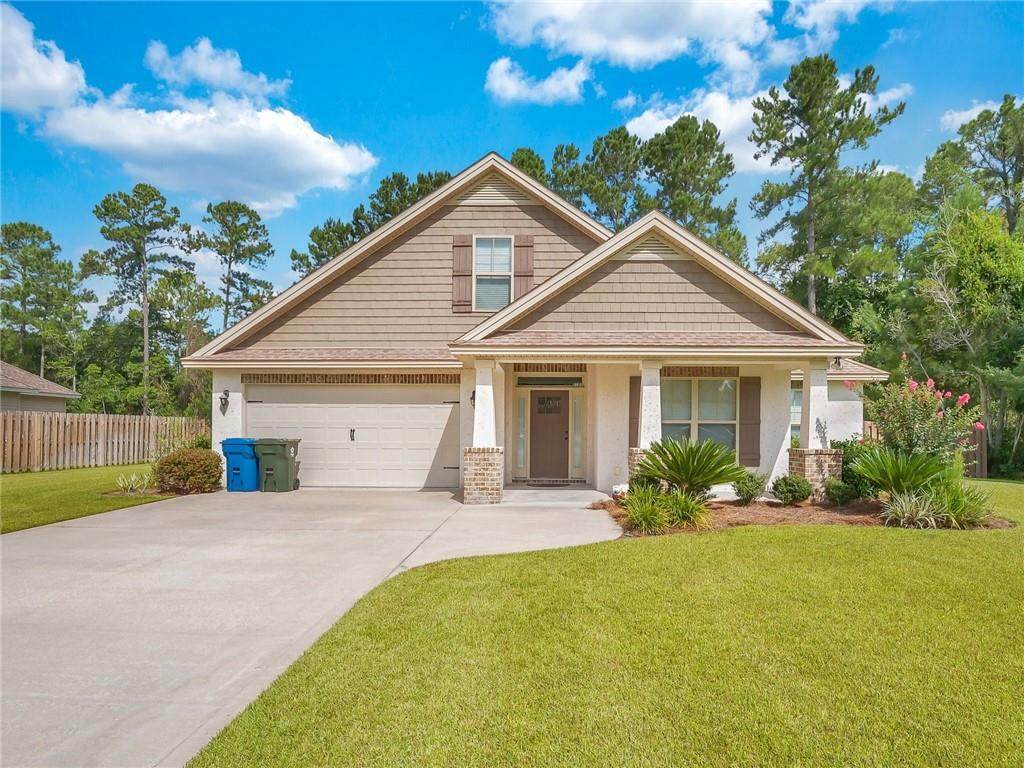 172 Sweetwater Boulevard - Photo 1