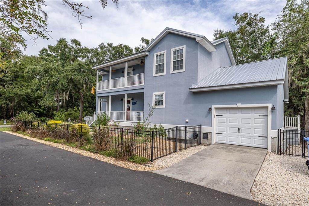 519 Magnolia Street - Photo 1