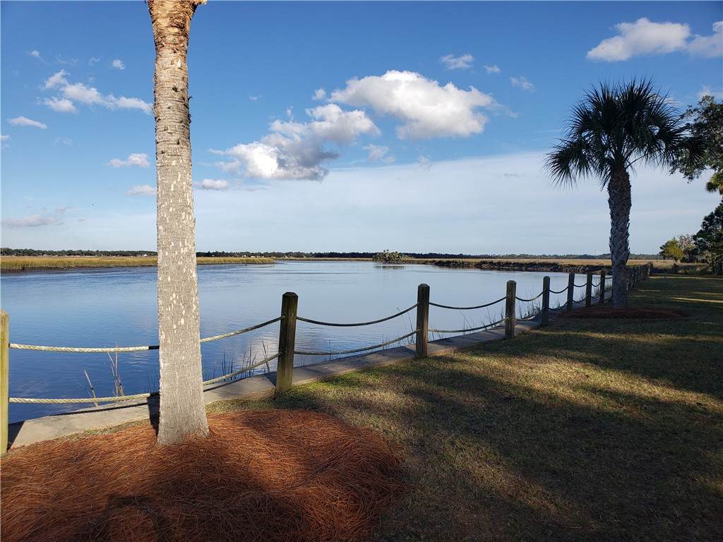 60 River View Court - Photo 1