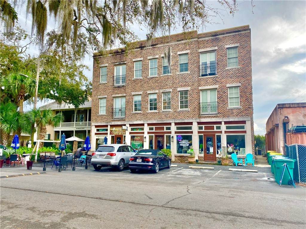 107 Broad Street - Photo 1