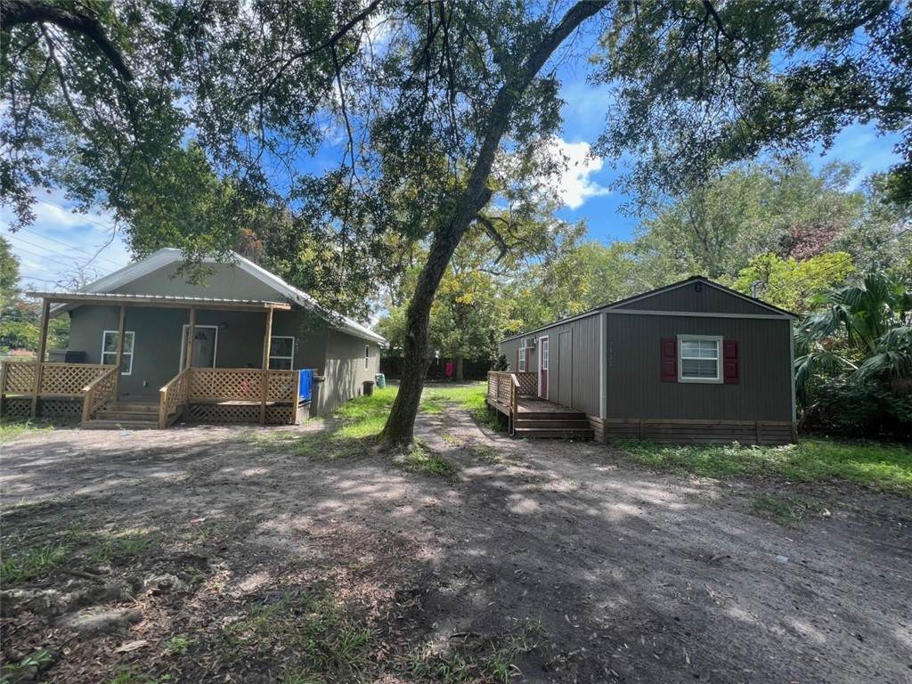 2122 & 2124 Johnston Street - Photo 1