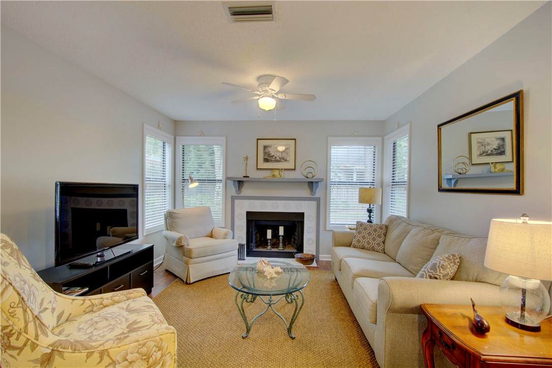 419 Harbour Oaks Drive - Photo 1