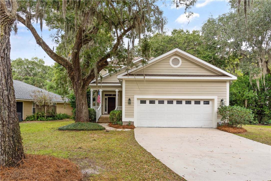 110 Circle Drive - Photo 1