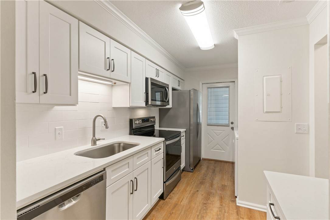 1000 Sea Island Road - Photo 1
