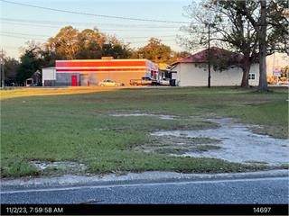 1404 Memorial Drive - Photo 1