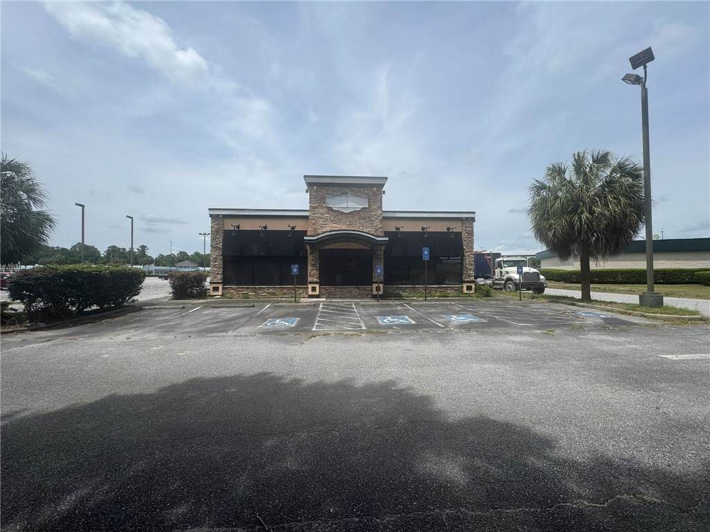 1025 Magnolia Bluff Way - Photo 1