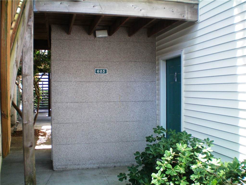 603 Island Square Drive - Photo 1