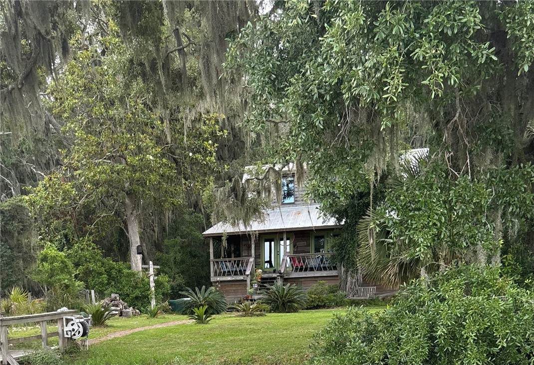 1809 Hird Island Drive - Photo 1