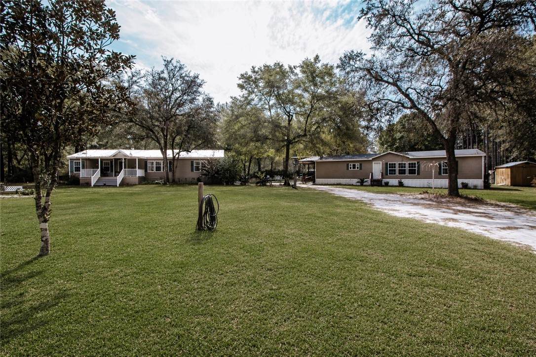 245 Ravenwood Road - Photo 1