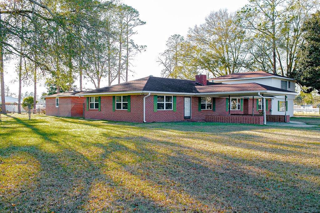 121 Crosby Road - Photo 1