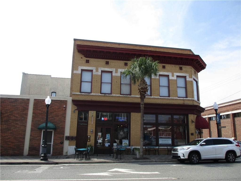 304 Gloucester Street - Photo 1
