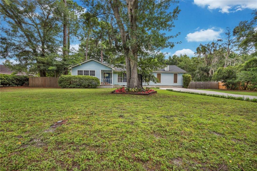 211 Yacht Road - Photo 1