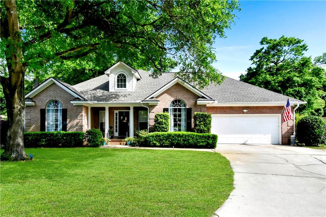 123 Hillcrest Court - Photo 1