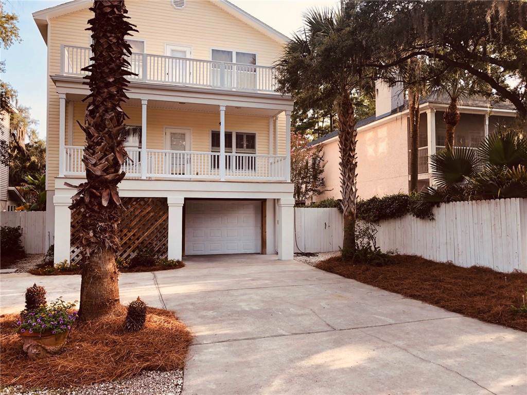 402 Maple Street - Photo 1