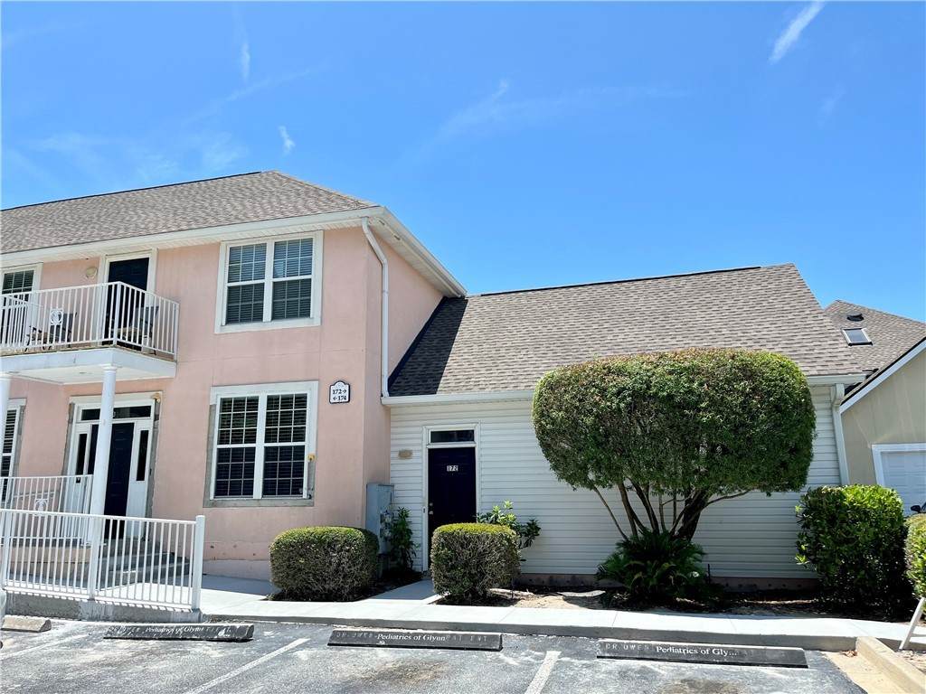 172 Follins Lane - Photo 1