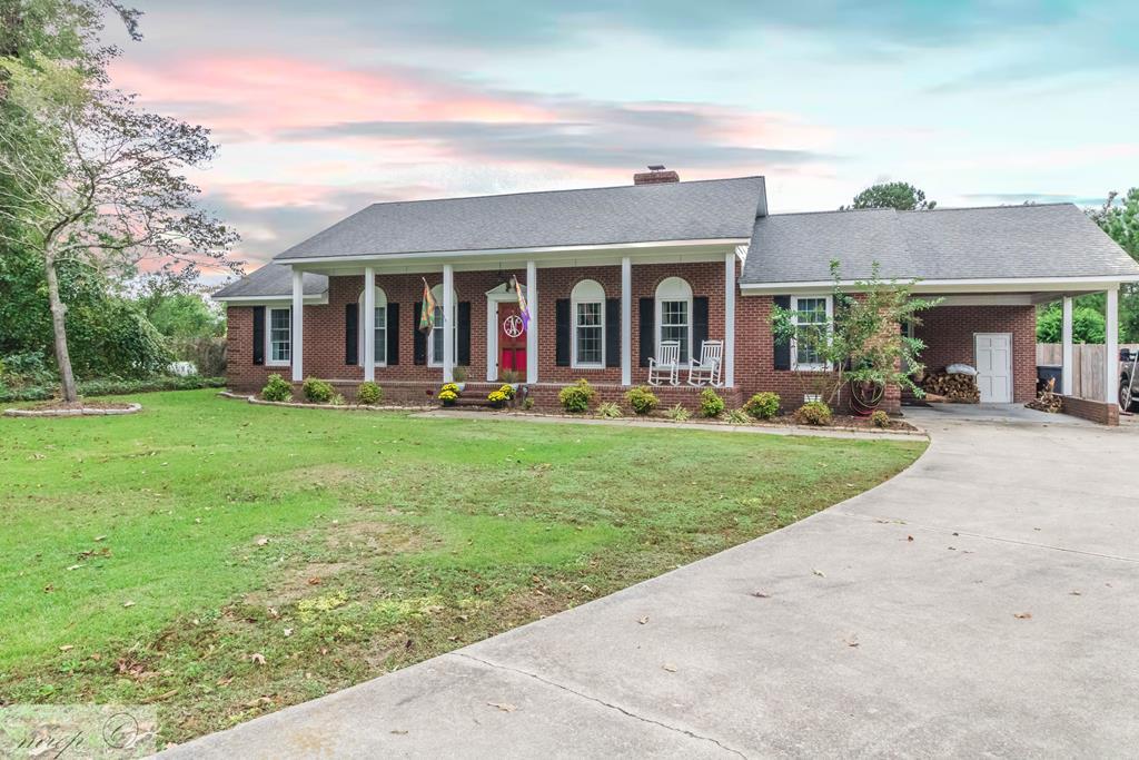 404 Paxton Place - Photo 1