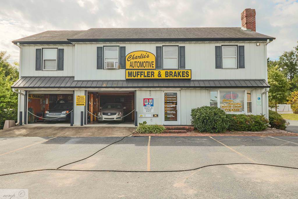 512 Berkeley Blvd. - Photo 1