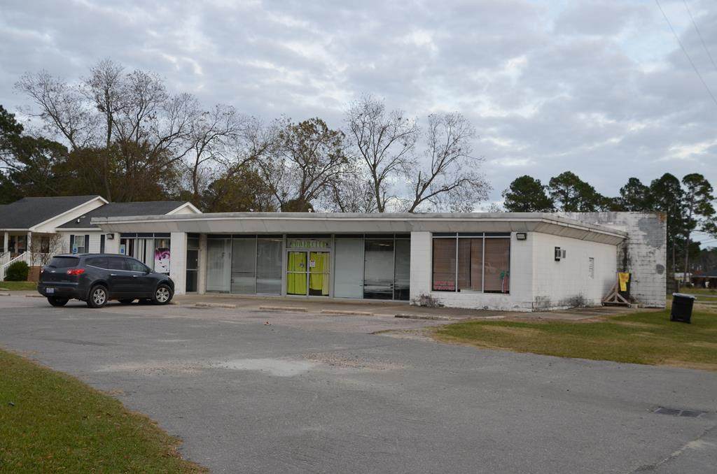 800 Church St. - Photo 1