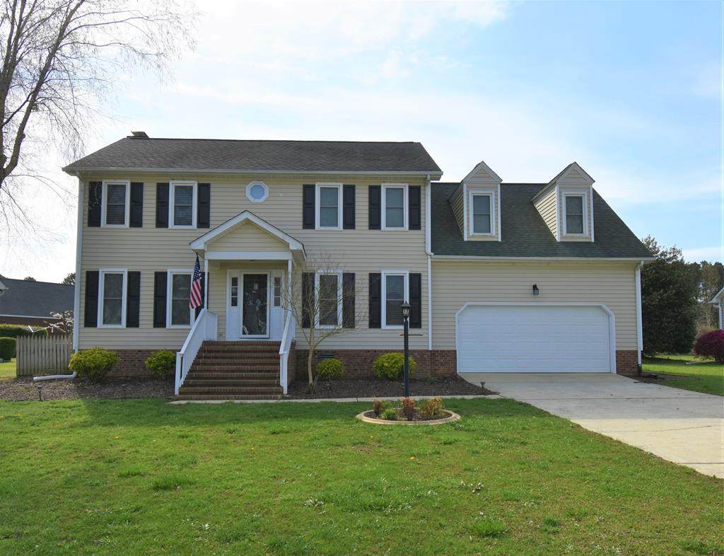 635 Raintree Ln. - Photo 1
